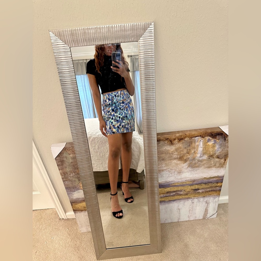Ann Taylor Size 4 Blue/white/brown Watercolor Mini Skirt With Back Zipper